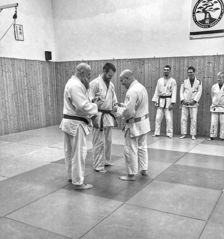 Nils Gottschaldt erhält den 4. Dan im Tokio Hirano Judo