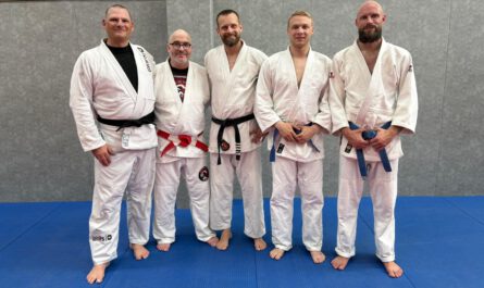 Fabian, Markus, Nils, Tom, Guido (von rechts nach links)